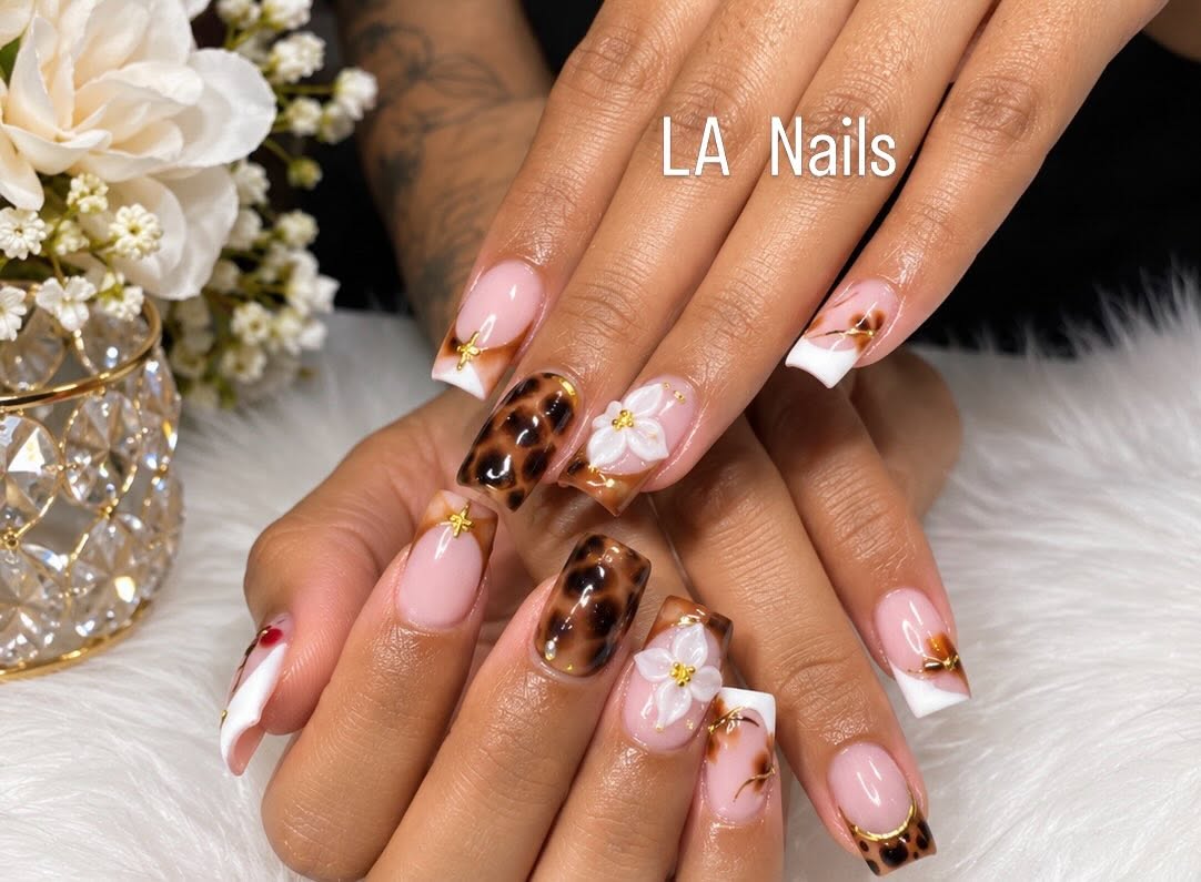 LA Nails nail design 10